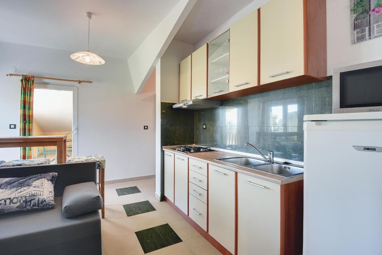 Apartments Universe Pula Ngoại thất bức ảnh