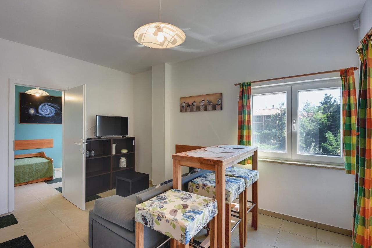 Apartments Universe Pula Ngoại thất bức ảnh