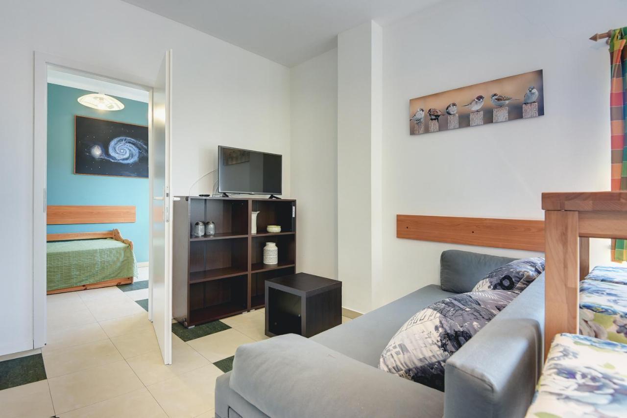 Apartments Universe Pula Ngoại thất bức ảnh